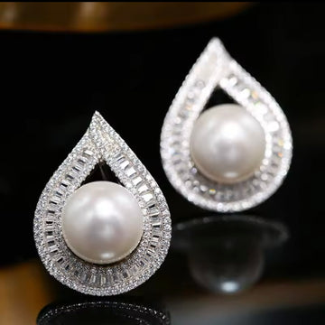 Piriform Zirconium Earrings