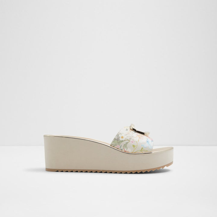 menhaden_beige_